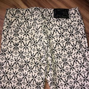 Klip jeans 5/6 cotton/ spandex tan/black Aztec/ Southwest print skinny jeans